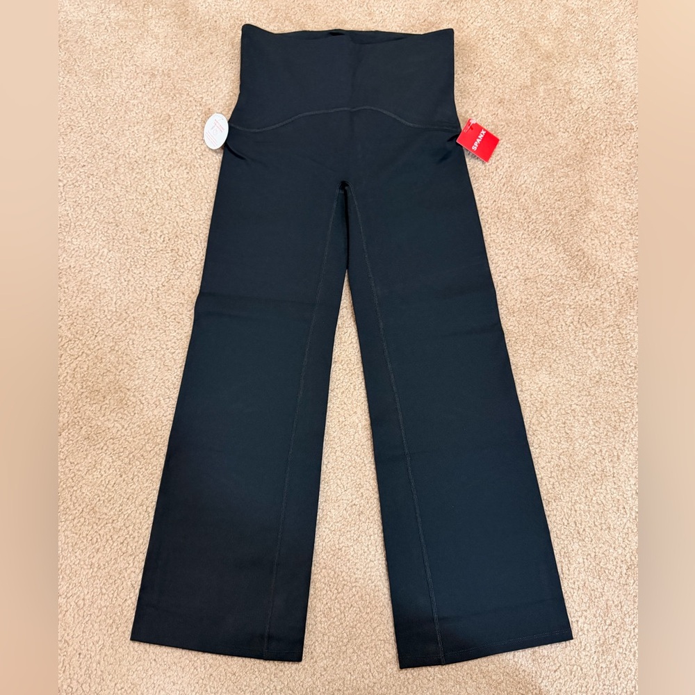 Spanx Booty Boost Active Ankle Flare Leggings NWT